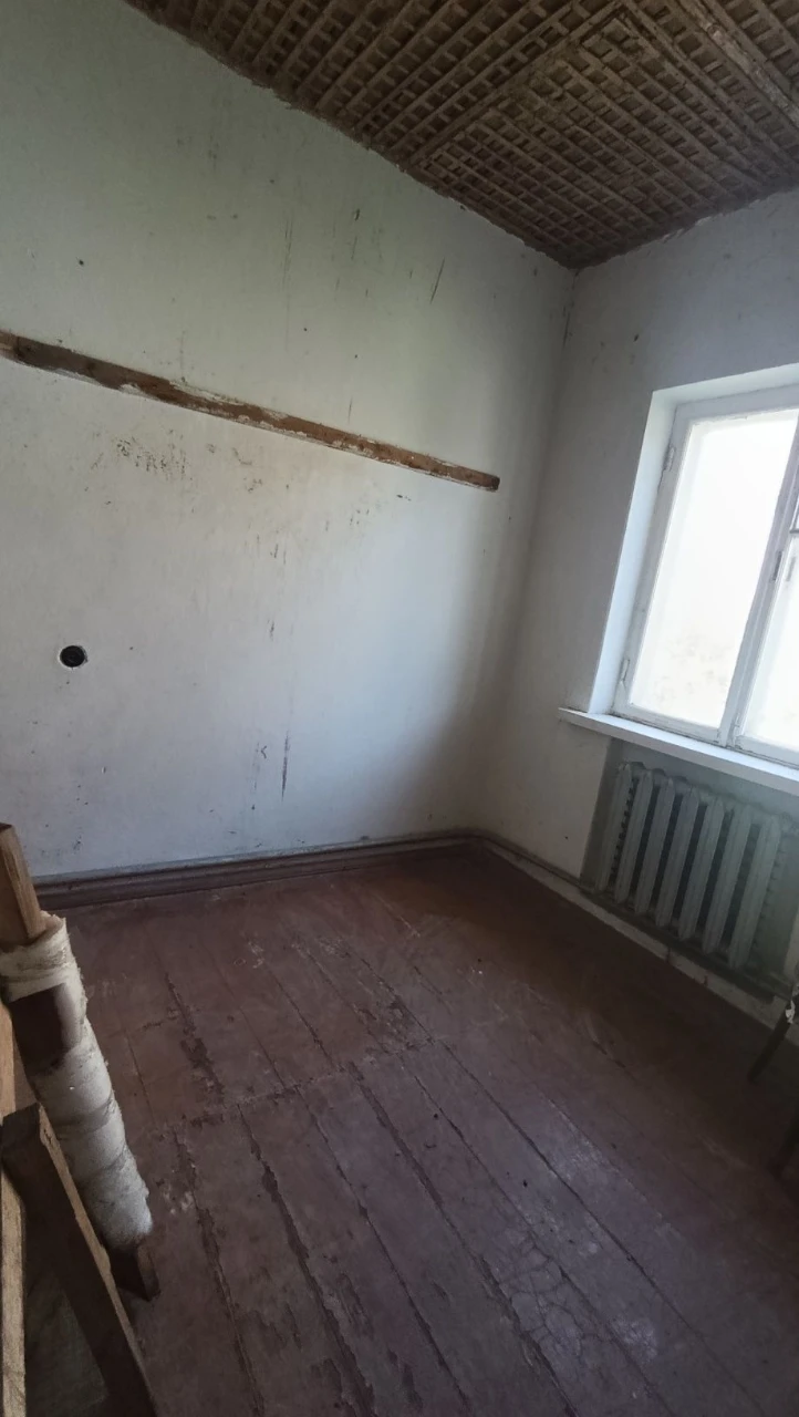 Продається половина будинку
