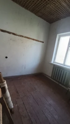 Продається половина будинку