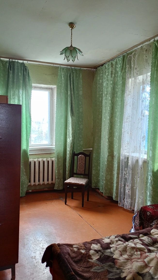 Продається просторий будинок у Фастові.