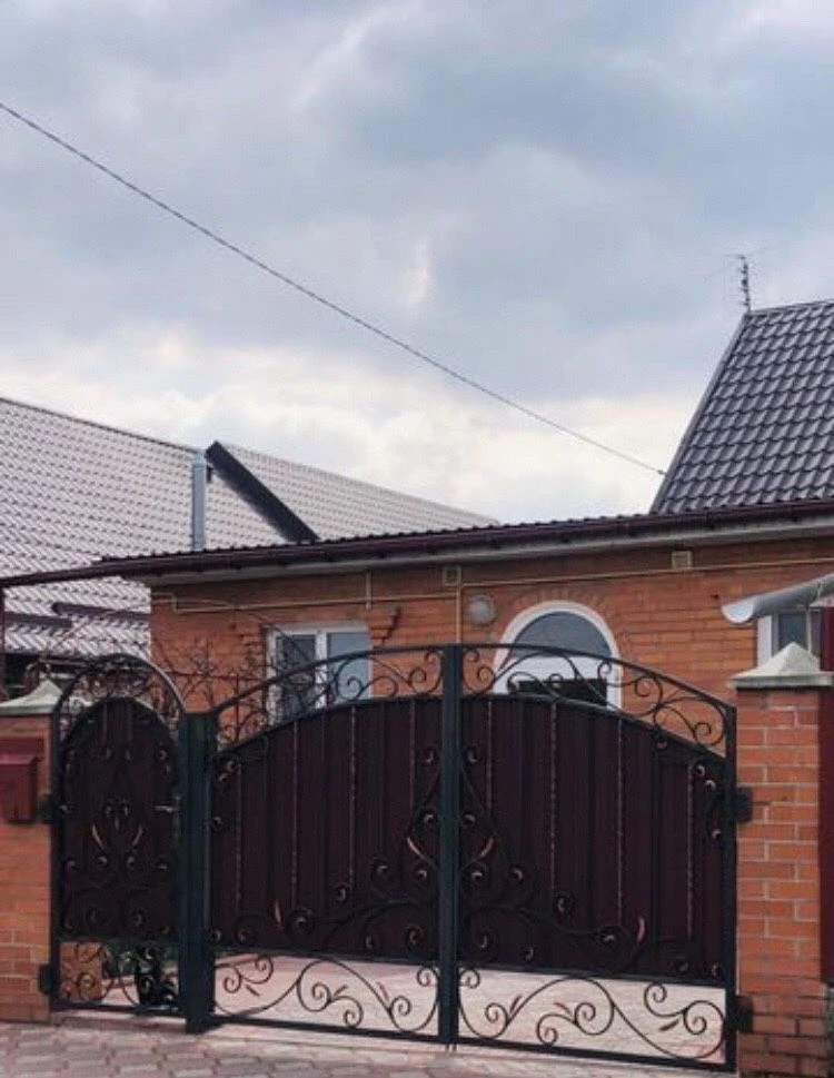 Власник.Продам частину будинку. Журавлівка.