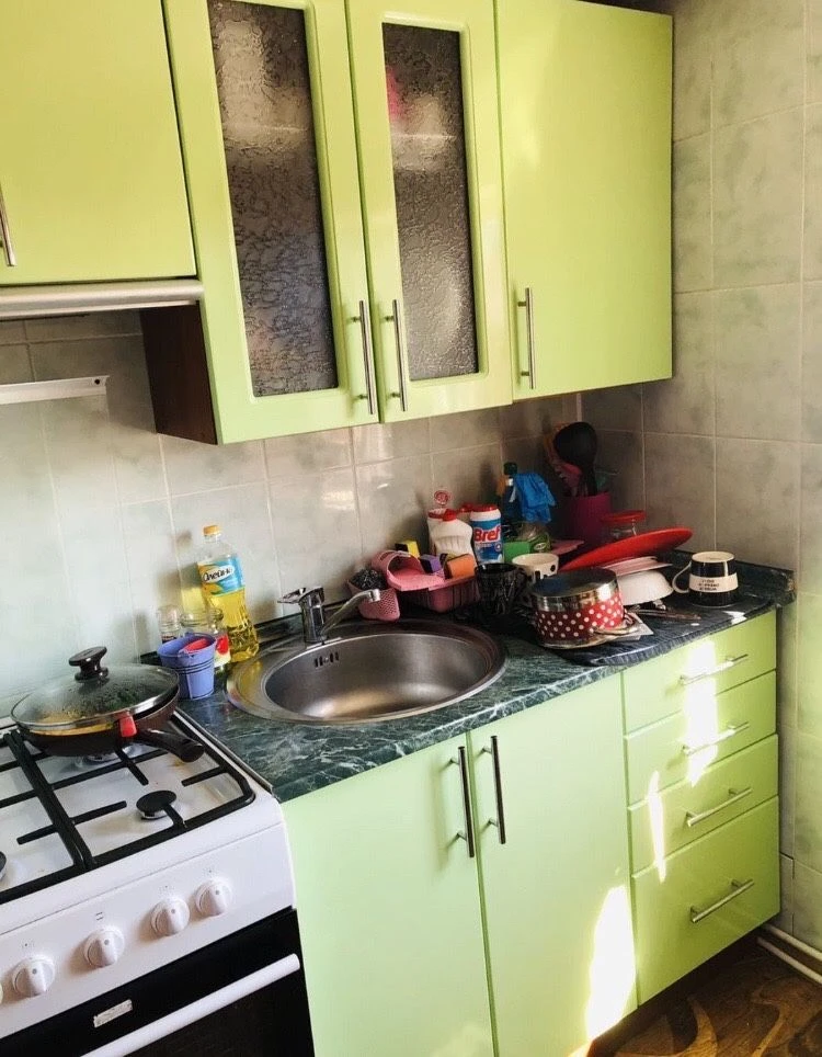 Власник.Продам частину будинку. Журавлівка.