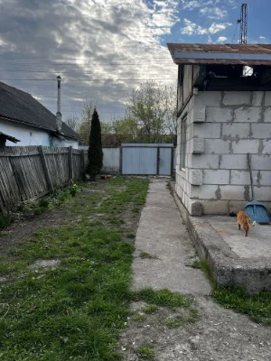 Продаж частини будинка після пожежі!
