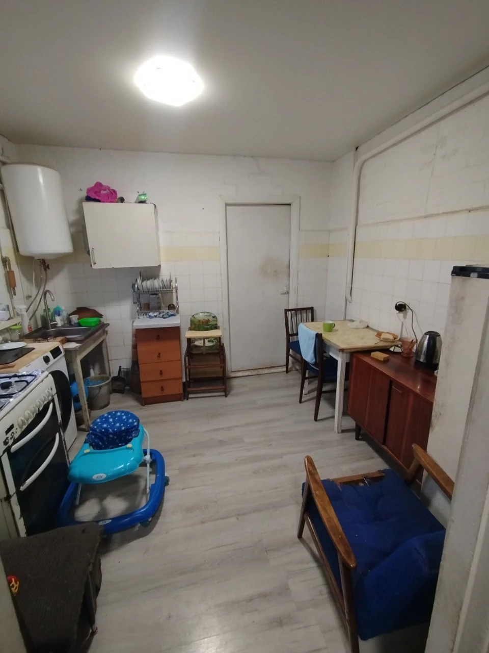Продається частина 2х поверхового будинку у Фастові.