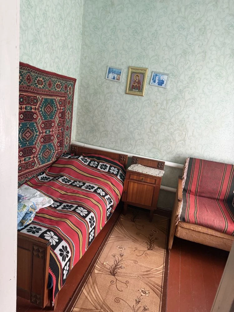 Продам половину будинка!
