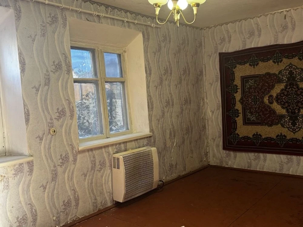Продам особистий будинок на проживання 4 прожиточні,два кори