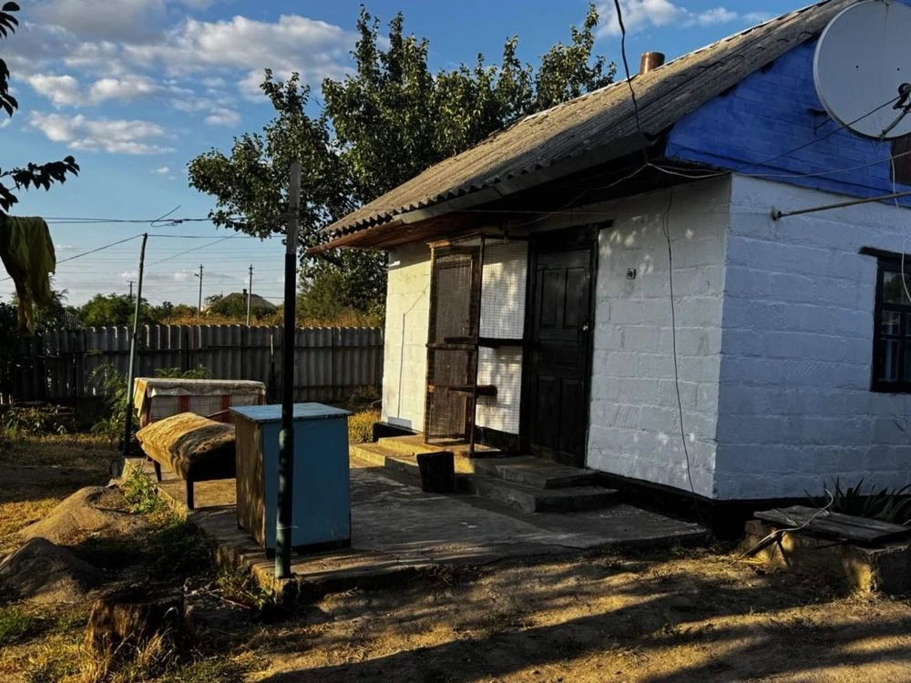 Продам особистий будинок на проживання 4 прожиточні,два кори