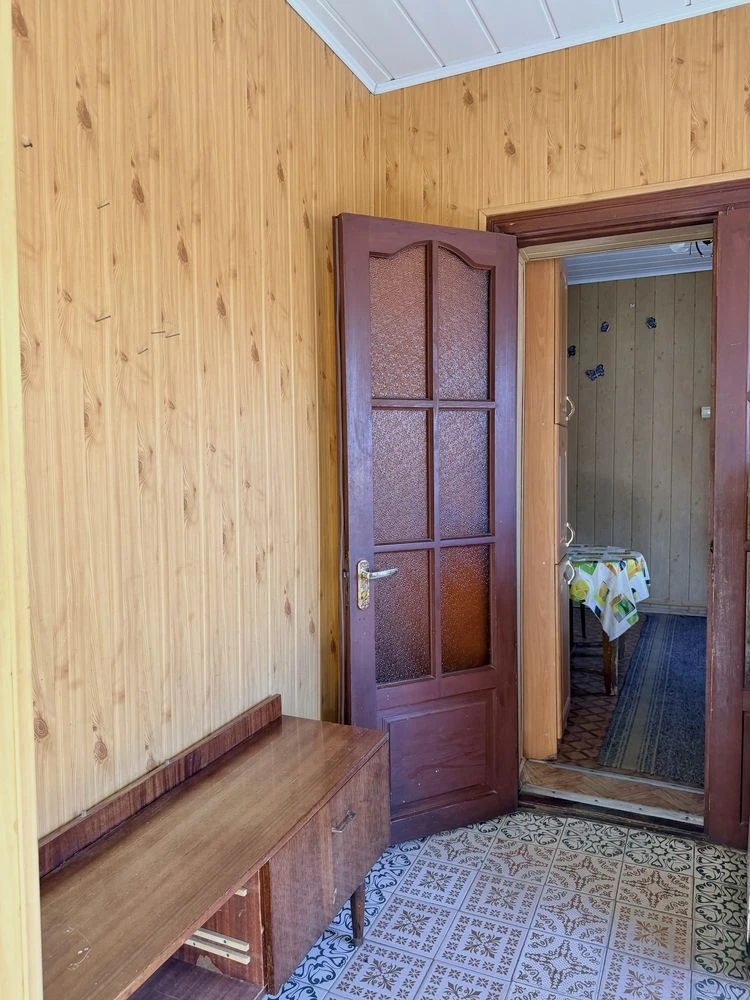Продаж будинку на дві половини!