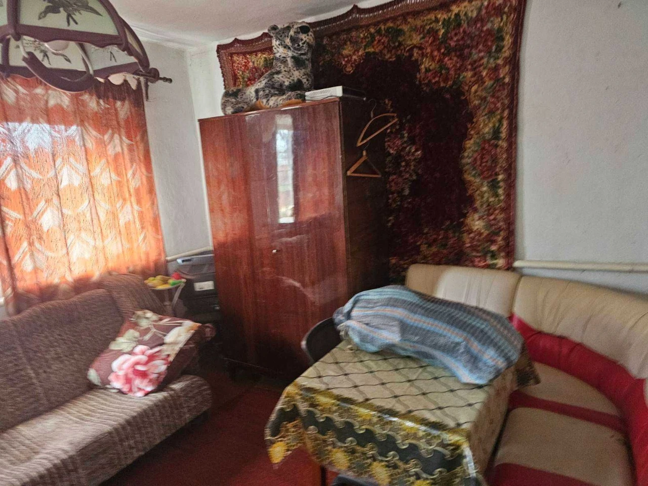 Продається будинок біля самого центру міста, м. Долинська, в