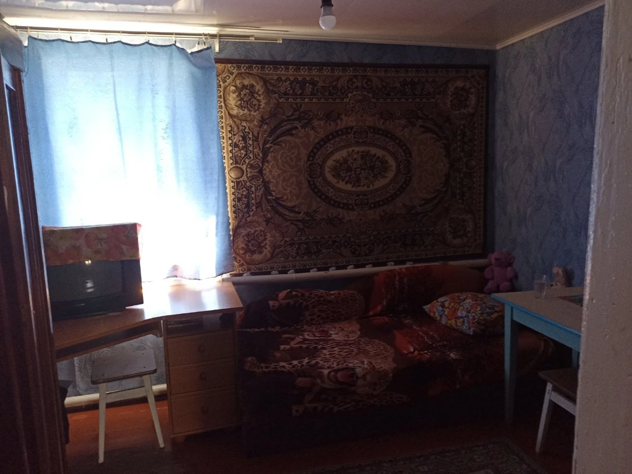 Продається дім з опаленням, центр
