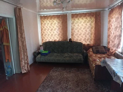 Продається дім з опаленням, центр