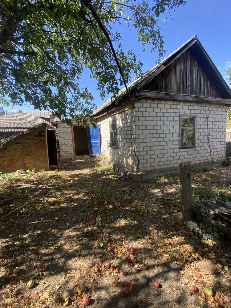 Продам будинок  без ремонту