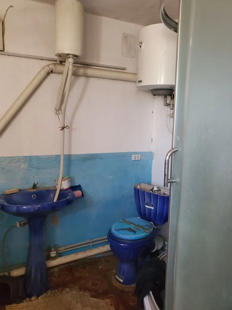 Продається будинок в  тихому , спокійному місці