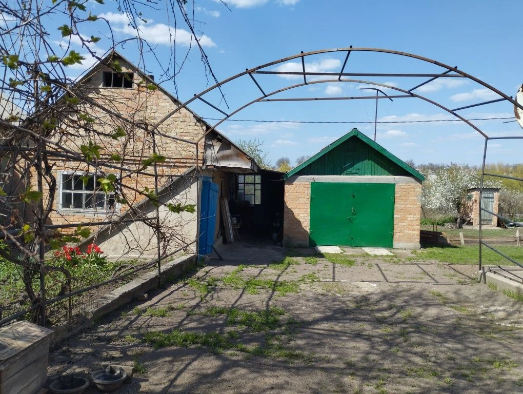 Продам приватний будинок