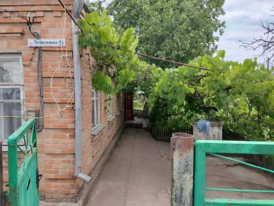 продам будинок в м. Новомиргород