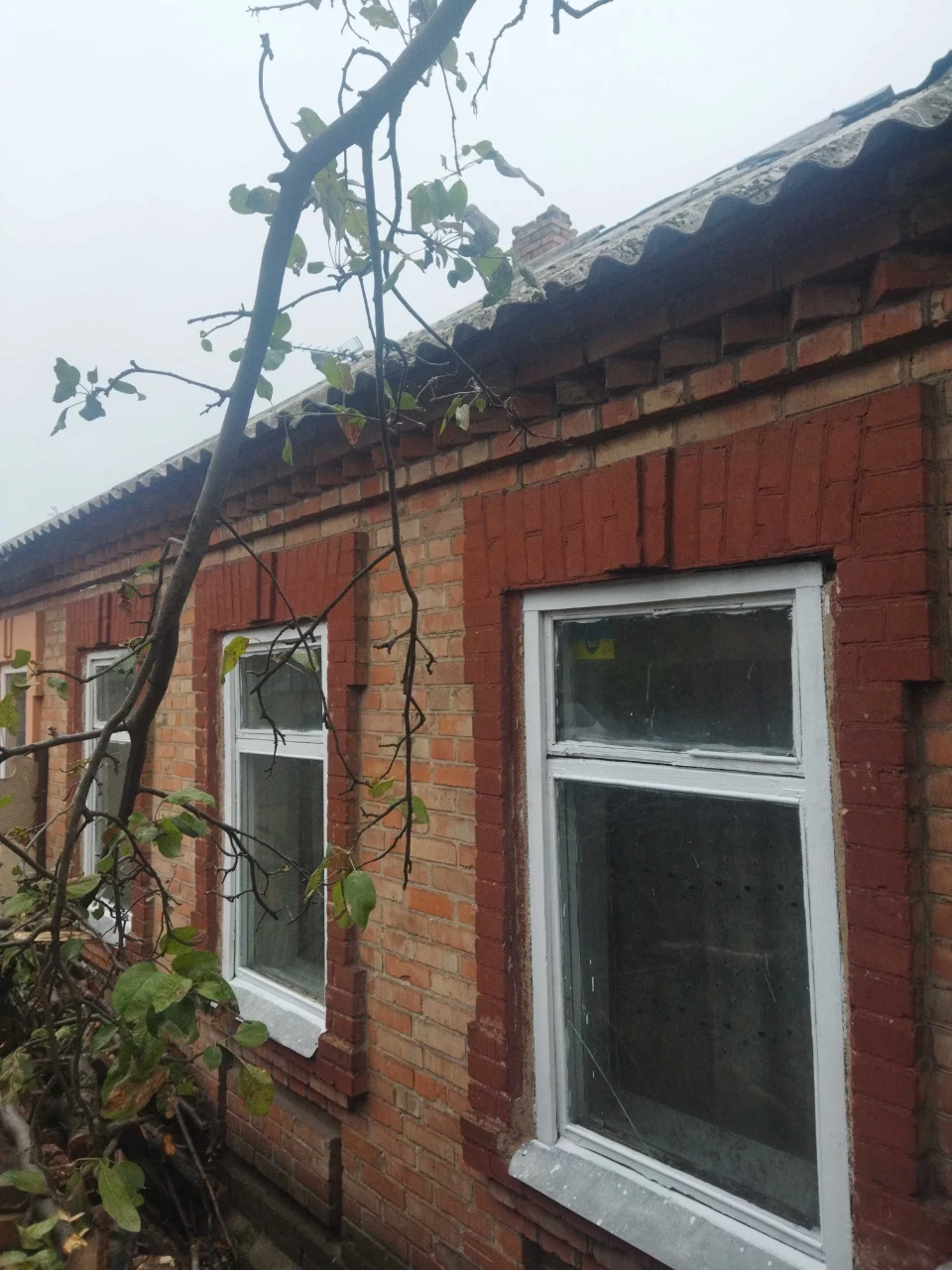 Продаю будинок 1/2 частину  в районі Кірова