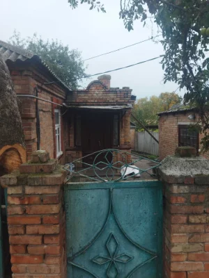 Продаю будинок 1/2 частину  в районі Кірова