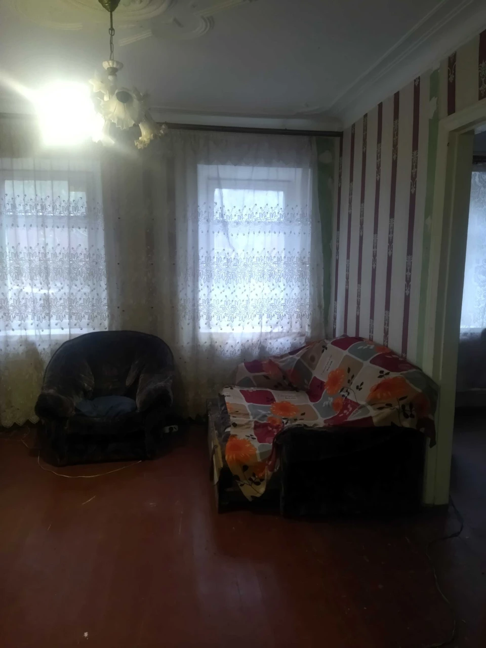 Продаю будинок 1/2 частину  в районі Кірова