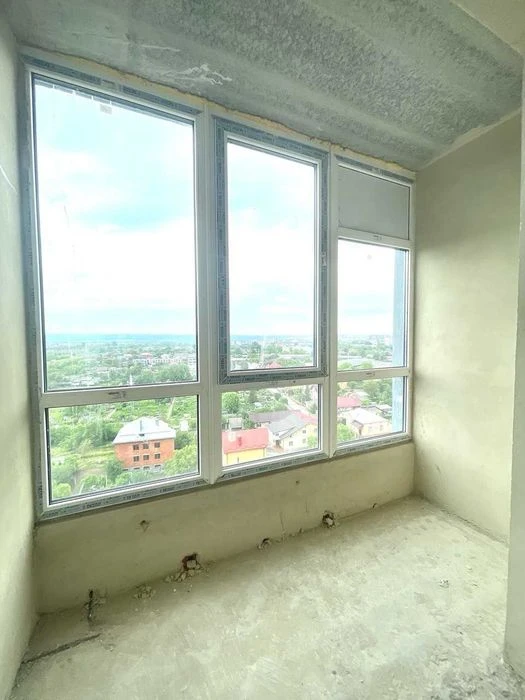 Продам 1к.квартиру  в готовому будинку в центрі