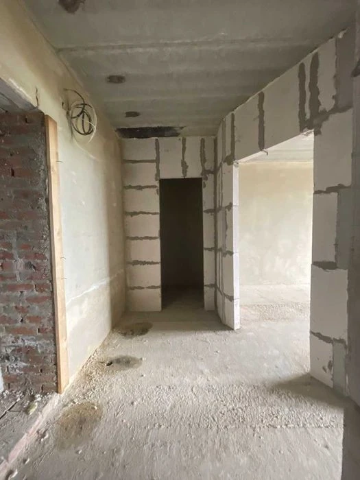 Продам 1к.квартиру  в готовому будинку в центрі