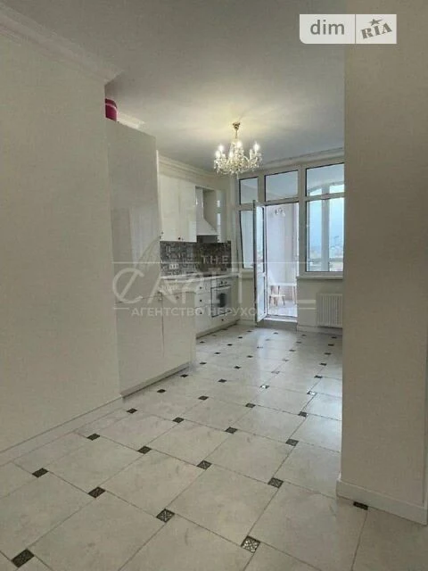 Sale of 3-room apartment 135 sq. m on Akhmatova Anna St. 22 • ID