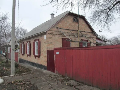 Продам газифікований будинок по вулиці Театральній (р-н Пере