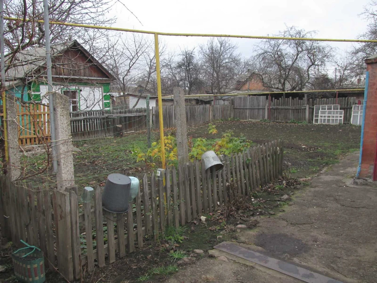 Продам газифікований будинок по вулиці Театральній (р-н Пере