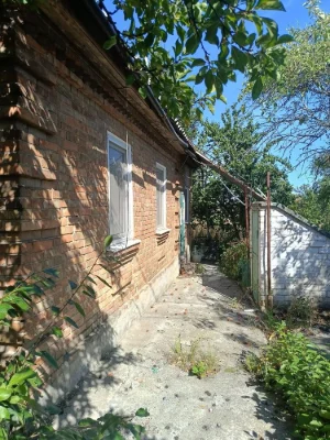 Продам цегляний будинок з газовим опаленням (14 р-н)