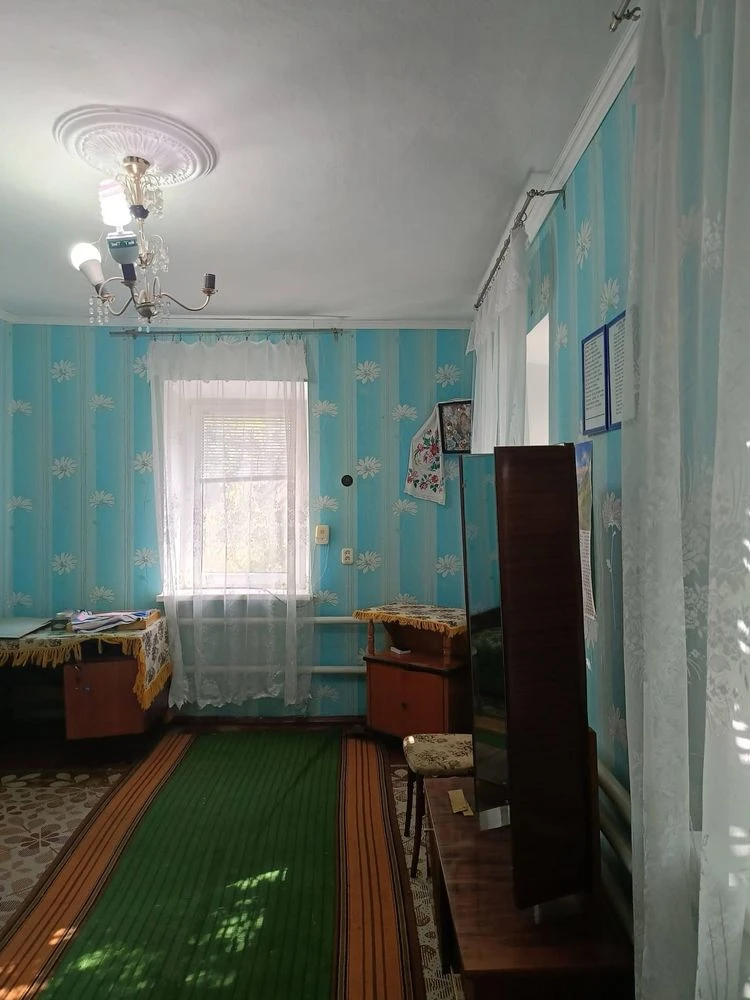 Продам цегляний будинок з газовим опаленням (14 р-н)