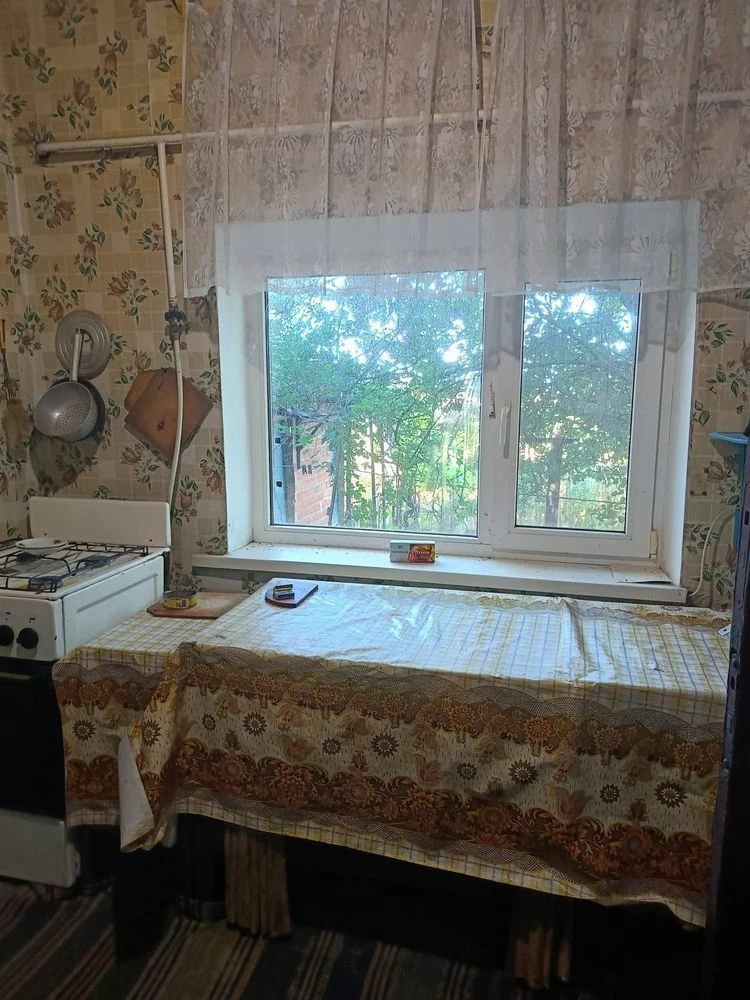 Продам цегляний будинок з газовим опаленням (14 р-н)