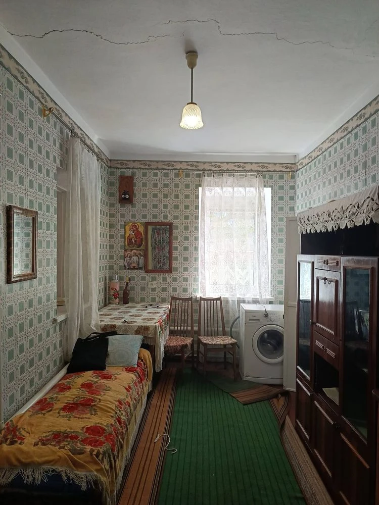 Продам цегляний будинок з газовим опаленням (14 р-н)