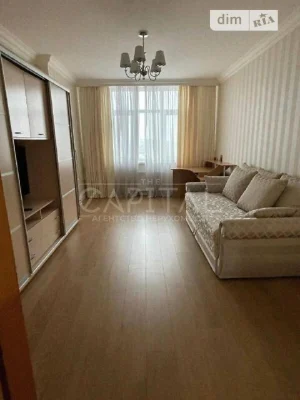 Sale of 3-room apartment 135 sq. m on Akhmatova Anna St. 22 • ID