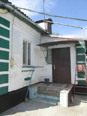 Продам будинок по вул. Гвардійській (р-н Вербової лози) або