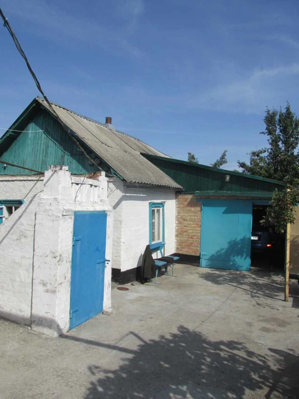 Продам будинок по вул. Гвардійській (р-н Вербової лози) або