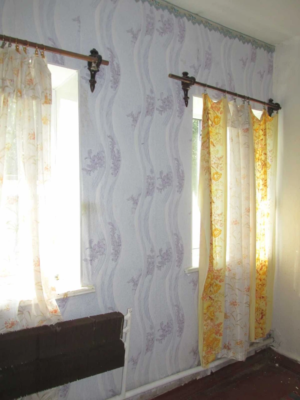 Продам будинок по вул. Гвардійській (р-н Вербової лози) або