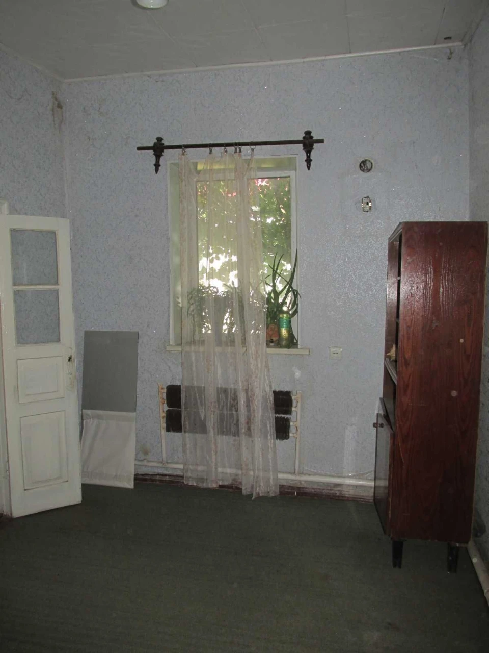 Продам будинок по вул. Гвардійській (р-н Вербової лози) або
