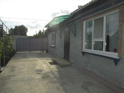Продам  будинок по вул. В.Скринника (р-н пл.Покровської) або