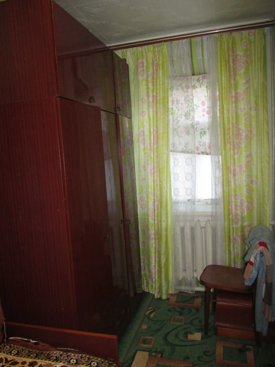 Продам  будинок по вул. В.Скринника (р-н пл.Покровської) або