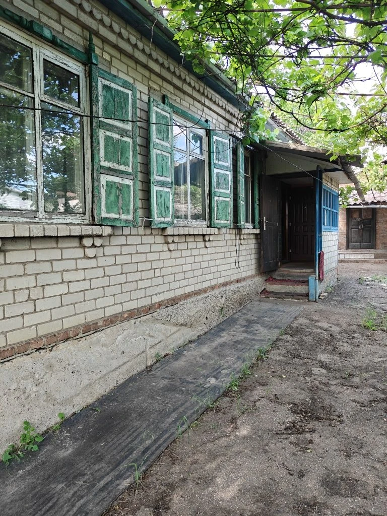 Продам добротний будинок по вулиці Енгельса 76