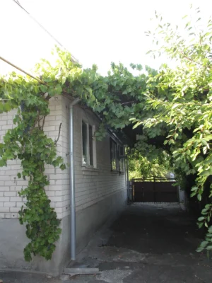 Продається газифікований будинок по вул. Ю.Корлюка (р-н 8 шк