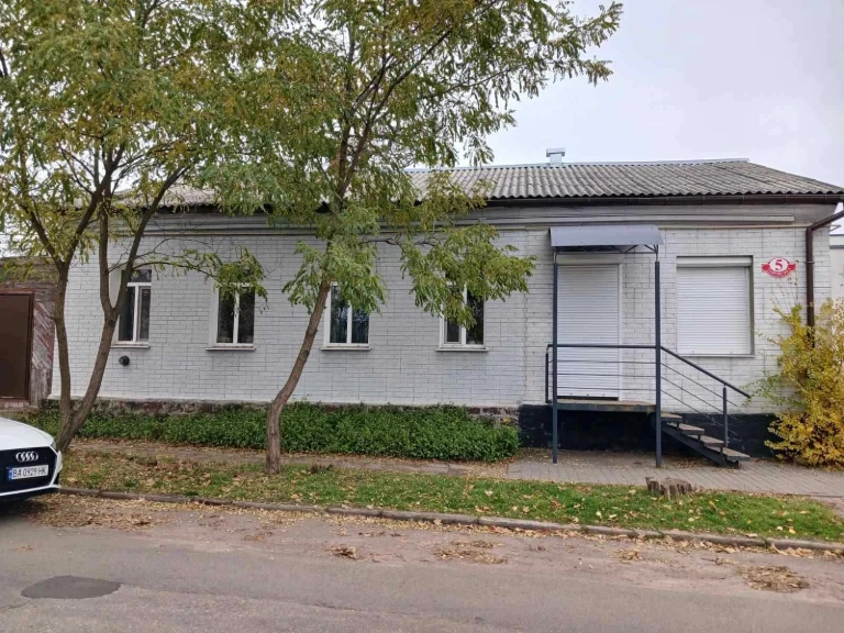 Продам частину будинку з євроремонтом у Центрі міста