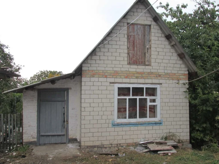 Продам будинок з газовим опаленням по вул. Нижче Польова ( 1