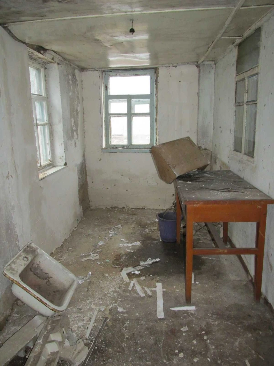 Продам будинок з газовим опаленням по вул. Нижче Польова ( 1