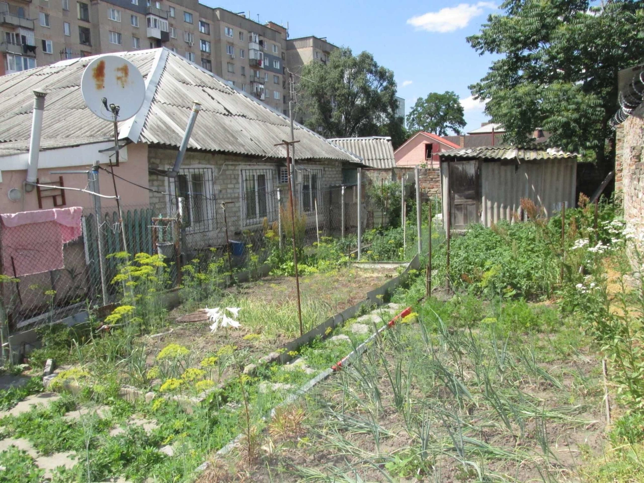 Продається 1/3 част. будинку с окремим двором по вул. Григор