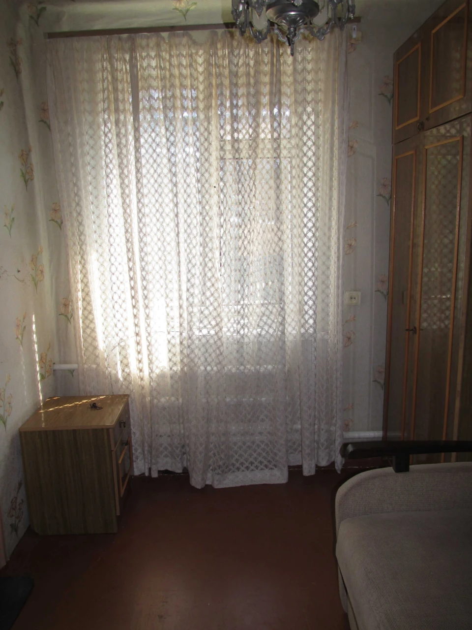 Продам частину будинку по вул. Тітова ( район Дитячої лікарн