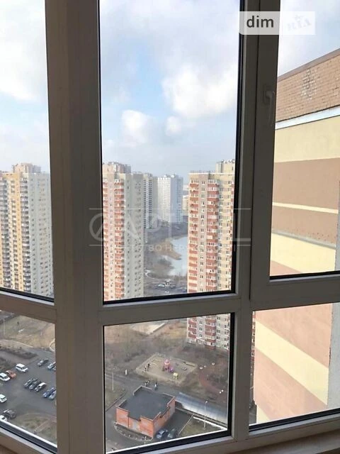 Sale of 3-room apartment 135 sq. m on Akhmatova Anna St. 22 • ID