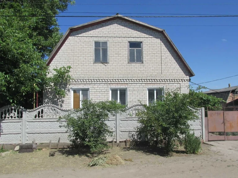 Продам цегляний будинок по вул. Миколаївській (Жовтневий р-н