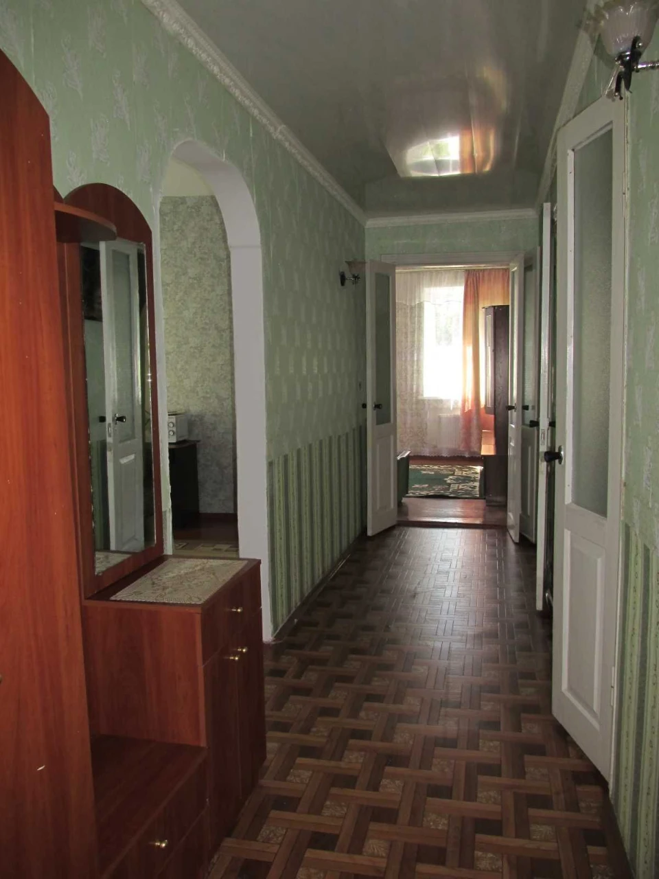 Продам цегляний будинок по вул. Миколаївській (Жовтневий р-н