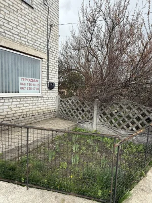Продам газифікований двоповерховий будинок