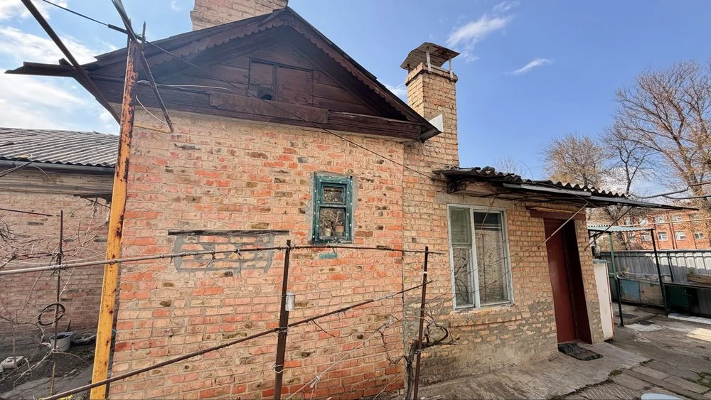 РОЗСТРОЧКА СЕРТИФІКАТ. Частина будинку, вул Бульварна, біля