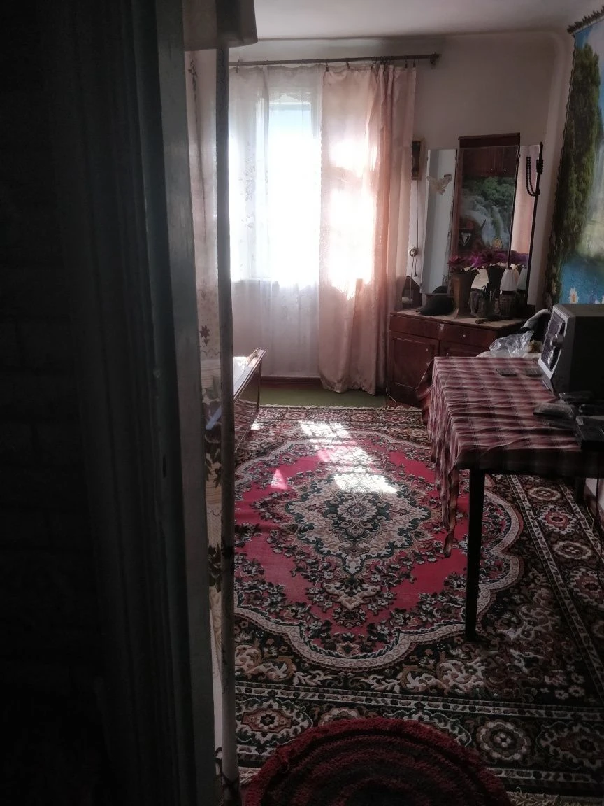 Обменяю полдома на квартиру,или продам